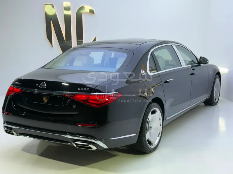 2022 مرسيدس - بنز إس 680 مايباخ