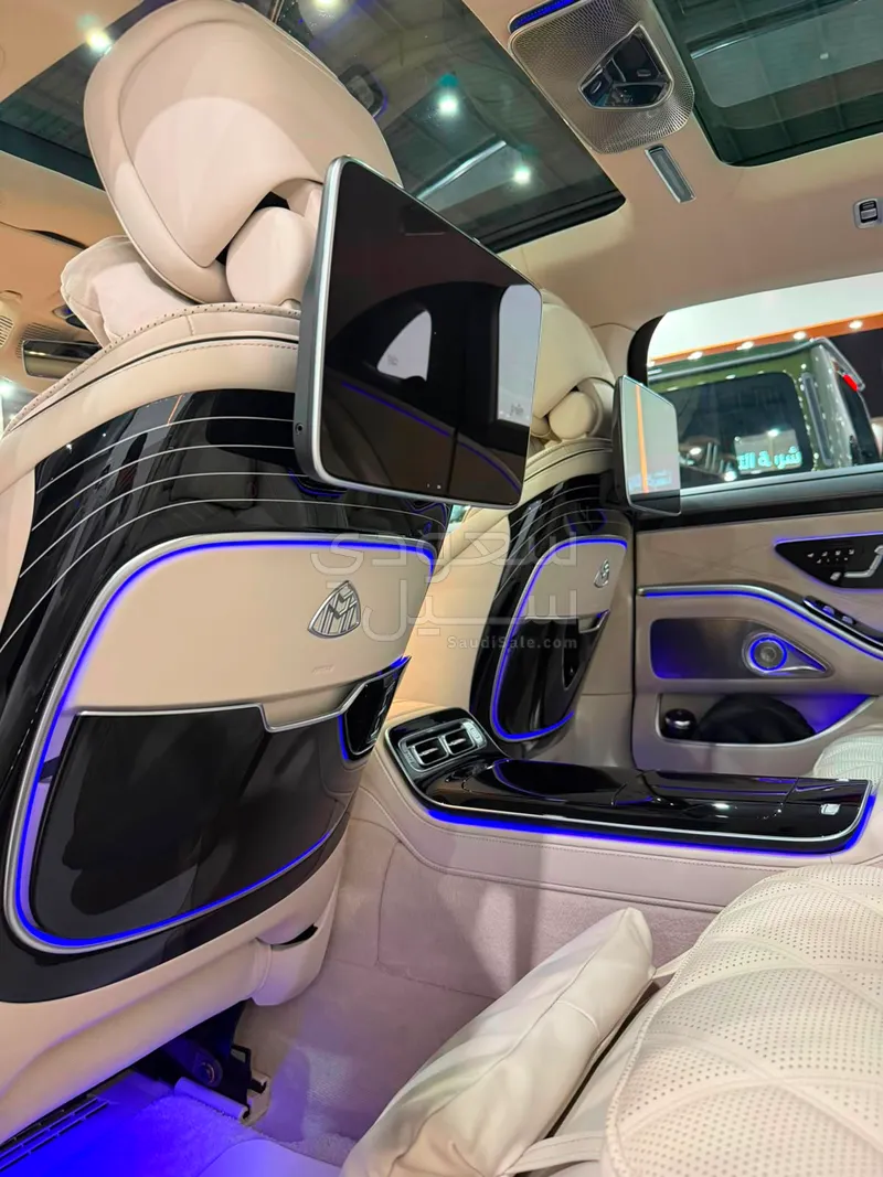 2022 مرسيدس - بنز إس 680 مايباخ