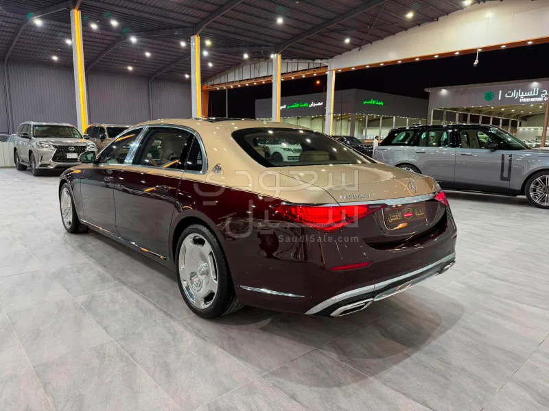 2022 مرسيدس - بنز إس 680 مايباخ