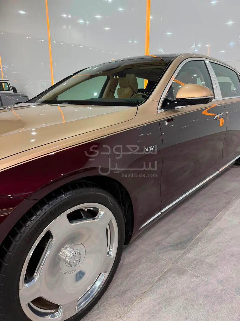2022 مرسيدس - بنز إس 680 مايباخ