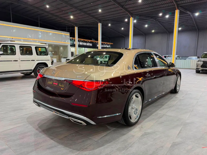 2022 مرسيدس - بنز إس 680 مايباخ