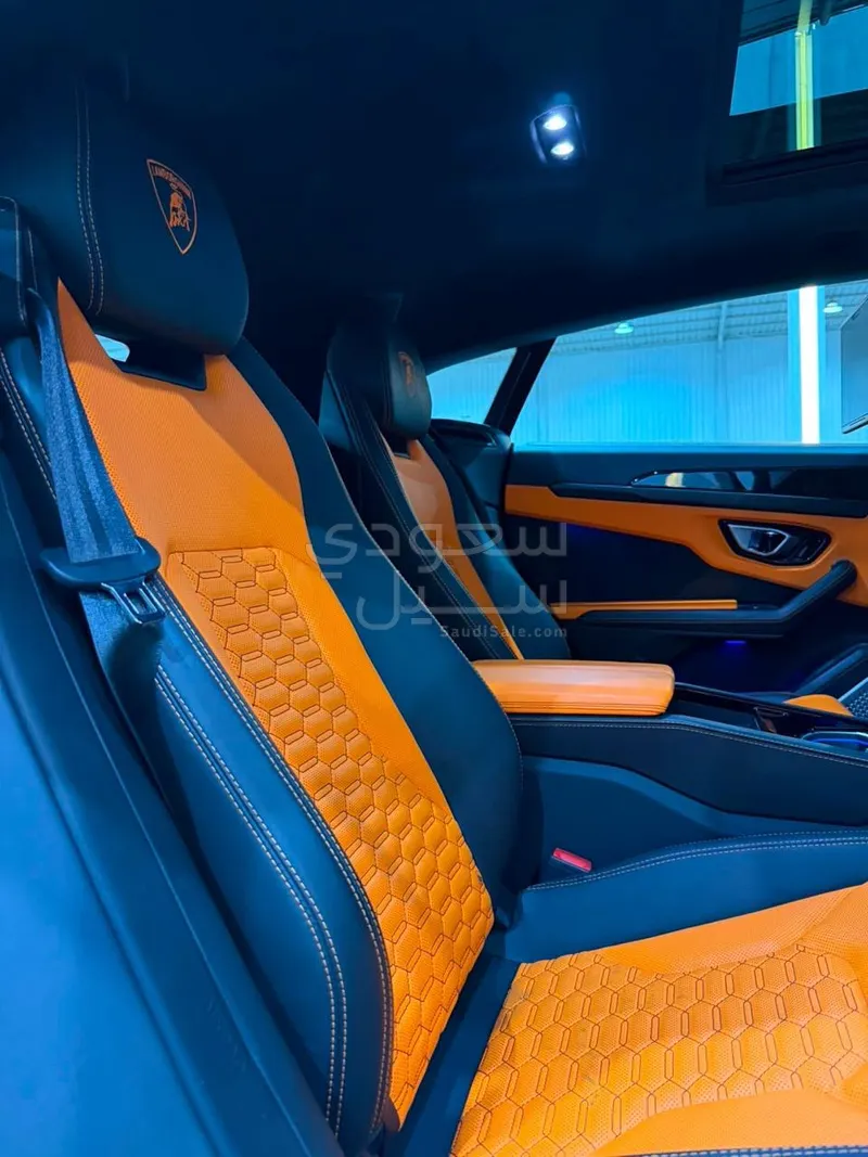 2021 لمبرجيني اوروس