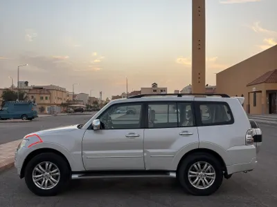 2016 متسوبيشي باجيرو