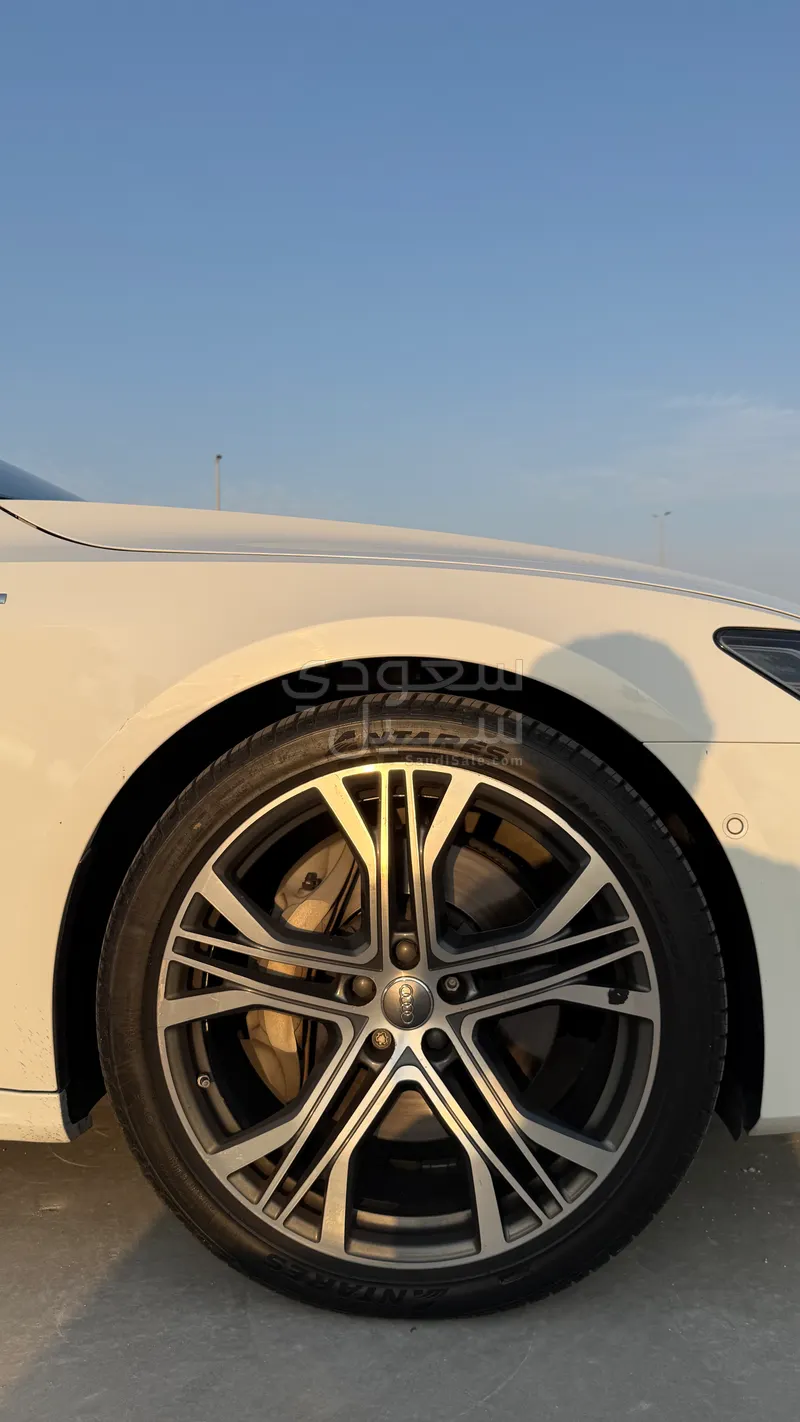 2019 اودي اي 7 55 تي اف اس اي