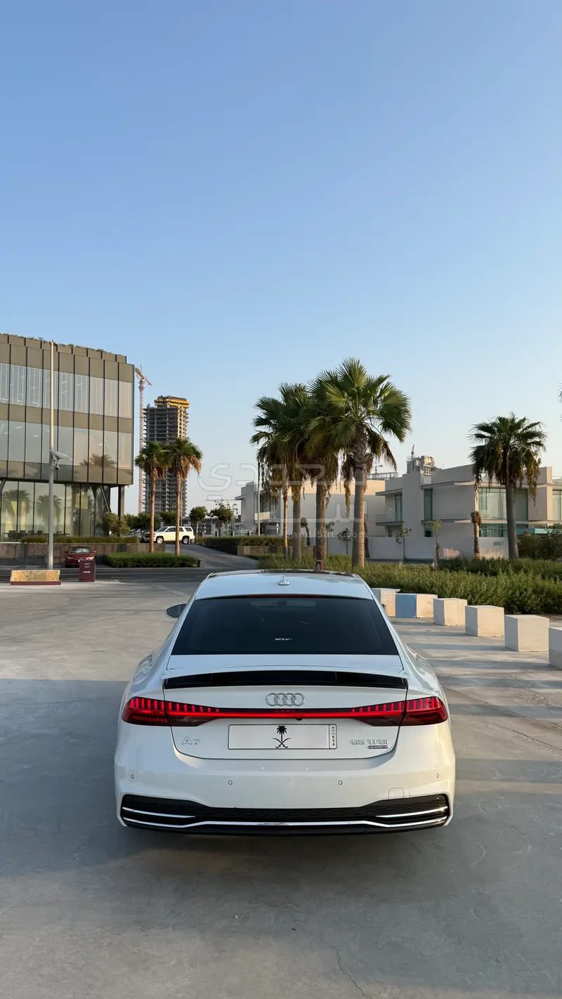 2019 اودي اي 7 55 تي اف اس اي