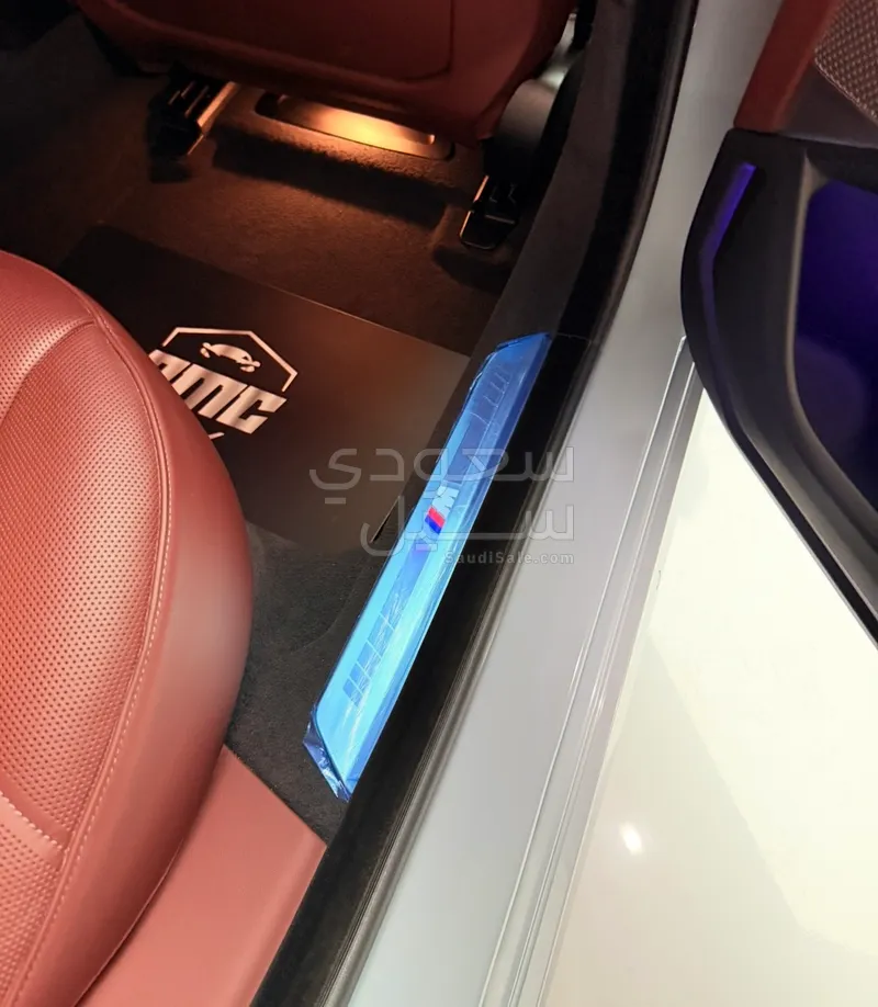 2025 بي ام دبليو الفئة السابعة 735أي