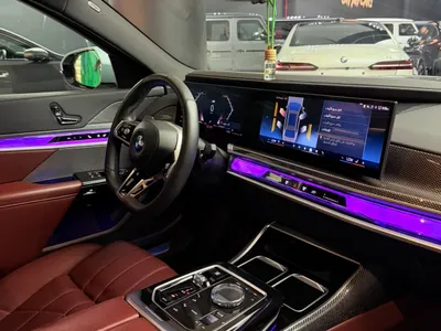 2025 بي ام دبليو الفئة السابعة 735أي
