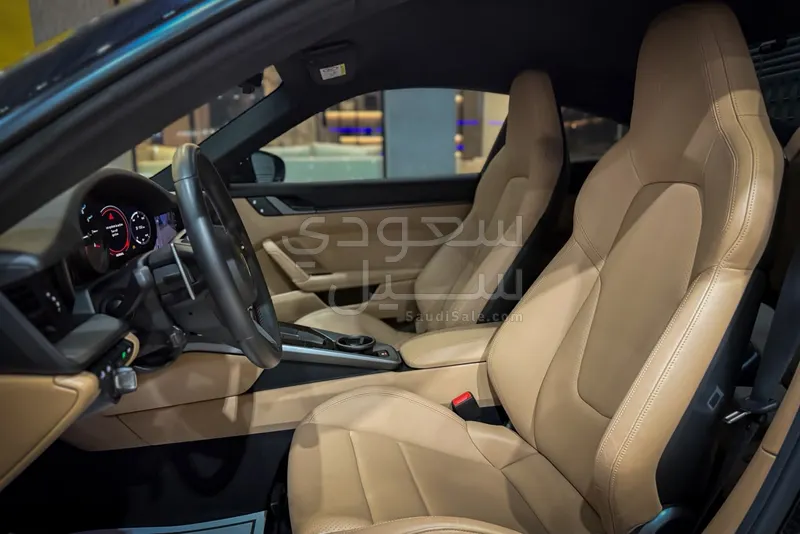 2024 بورش 911 كاريرا اس