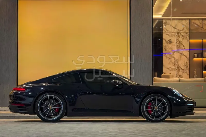 2024 بورش 911 كاريرا اس