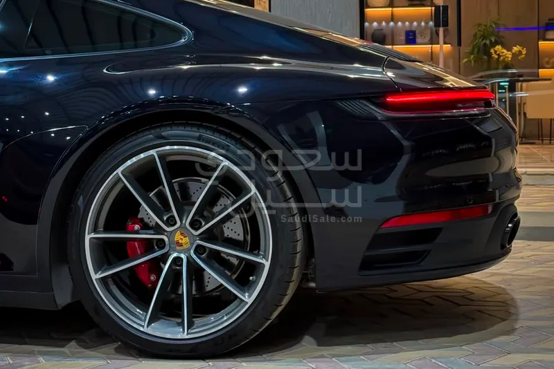 2024 بورش 911 كاريرا اس
