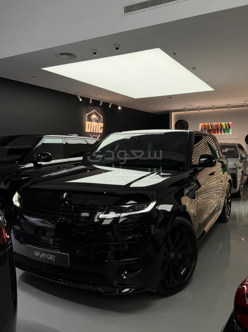 2025 لاند روفر رينج روفر سبورت اتش اس اي