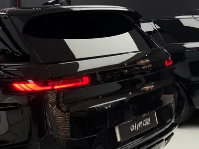 2025 لاند روفر رينج روفر سبورت اتش اس اي