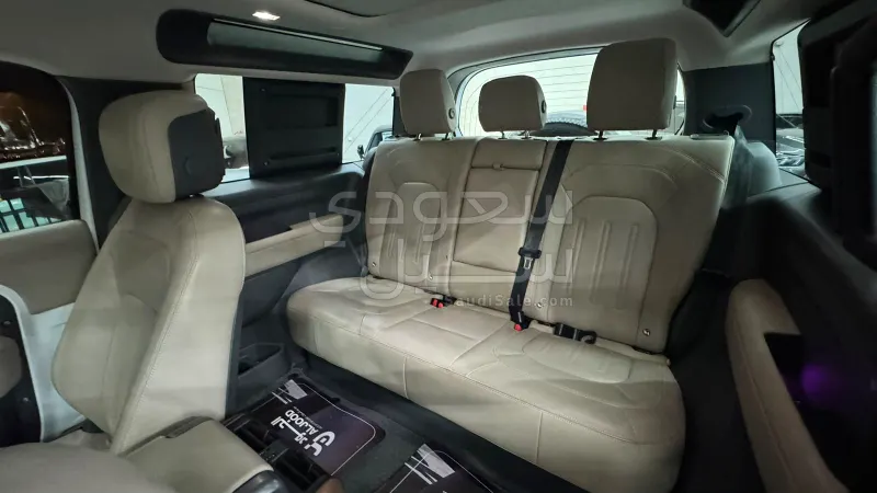 2022 لاند روفر ديفيندر 90 اتش اس اي
