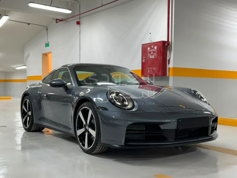 2026 بورش 911 كاريرا