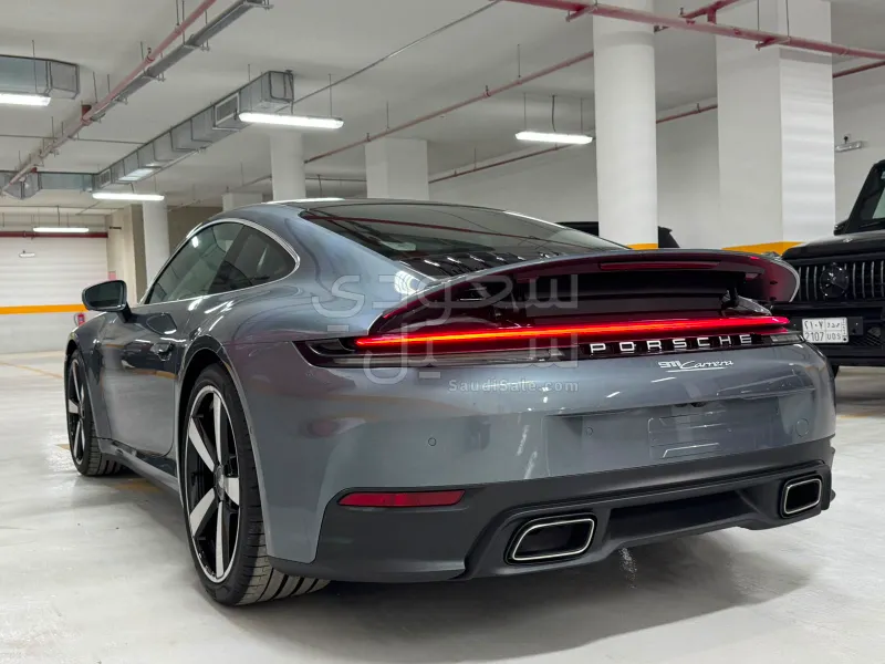 2026 بورش 911 كاريرا