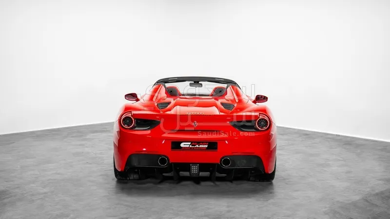 2018 فيراري 488