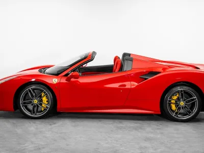 2018 فيراري 488