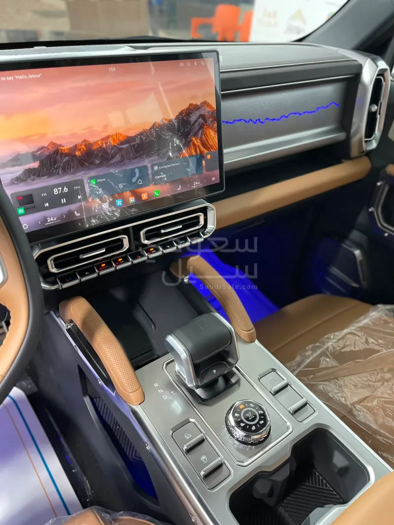 2027 جيتور تي 2 لاكجري