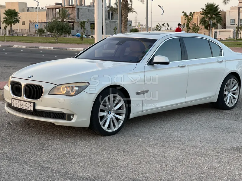 2009 بي ام دبليو الفئة السابعة 740 إل أي