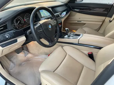 2009 بي ام دبليو الفئة السابعة 740 إل أي