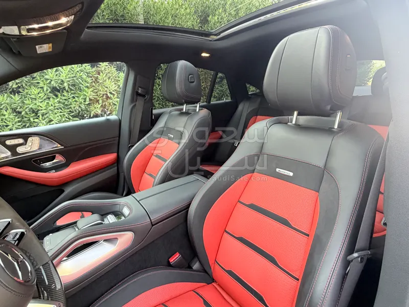 2024 مرسيدس - بنز جي إل إي 53 أي إم جي