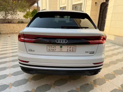 2022 اودي كيو 8 اس لاين