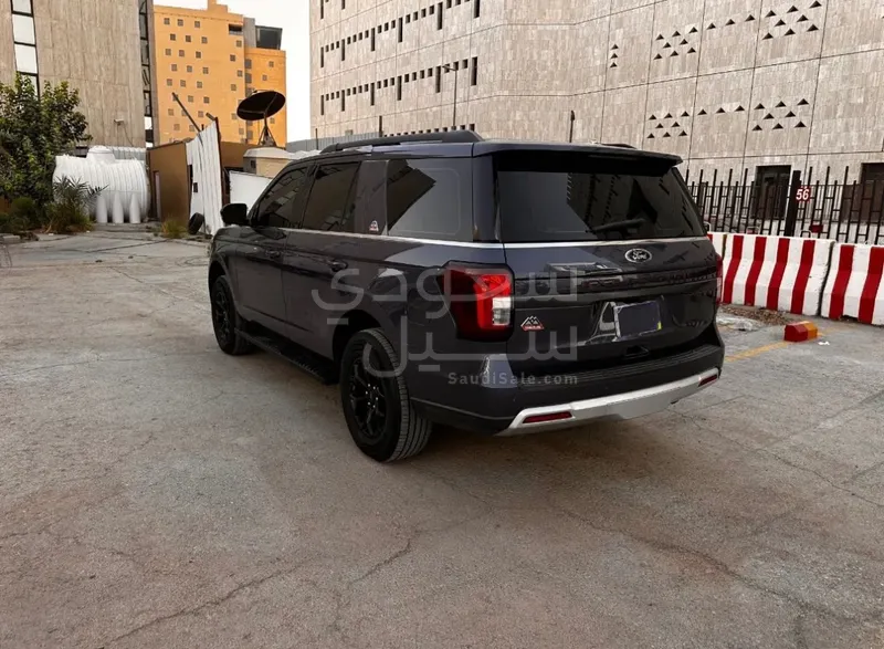 2022 فورد اكسبيديشن ليمتد