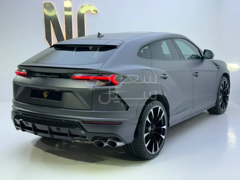 2020 لمبرجيني اوروس