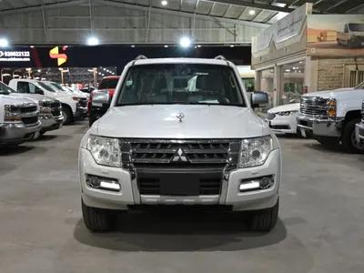 2016 متسوبيشي باجيرو