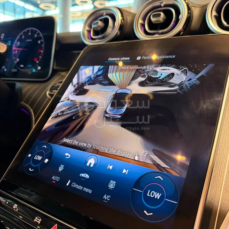 2025 مرسيدس - بنز سي إل إي 200
