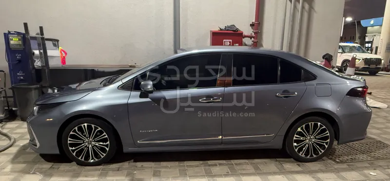 2021 تويوتا كورولا