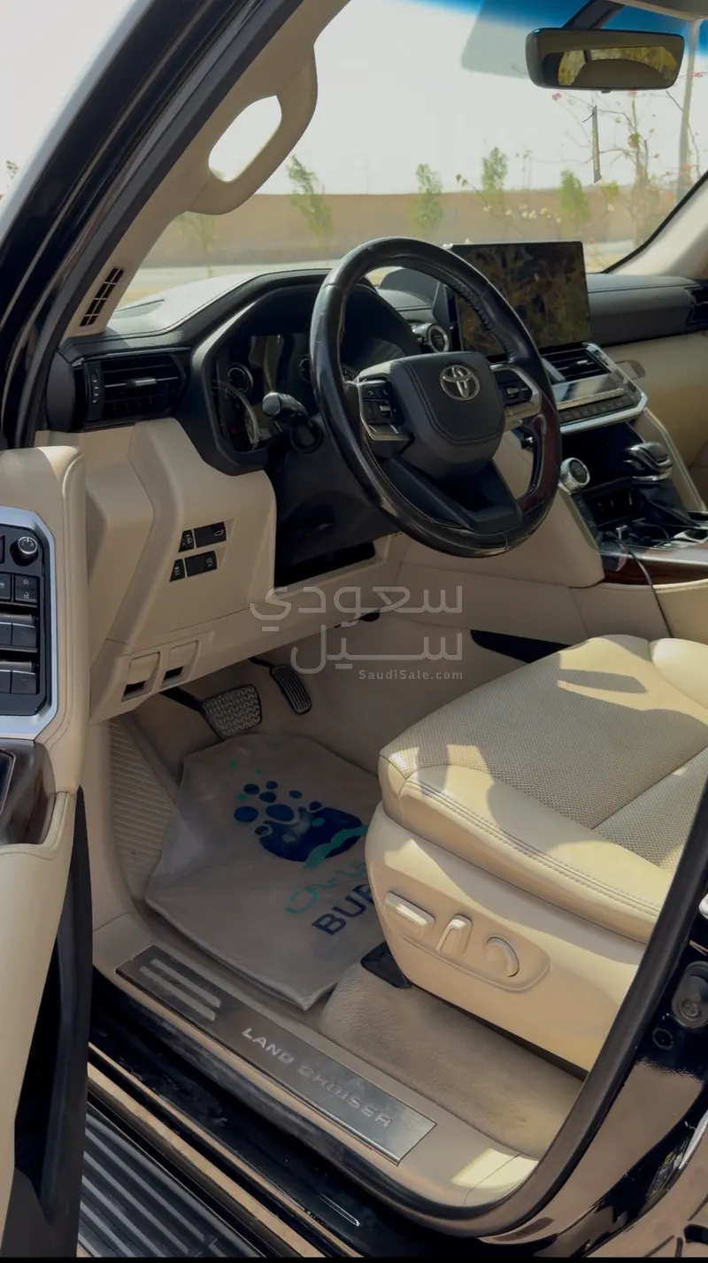 2022 تويوتا لاند كروزر جي اكس ار