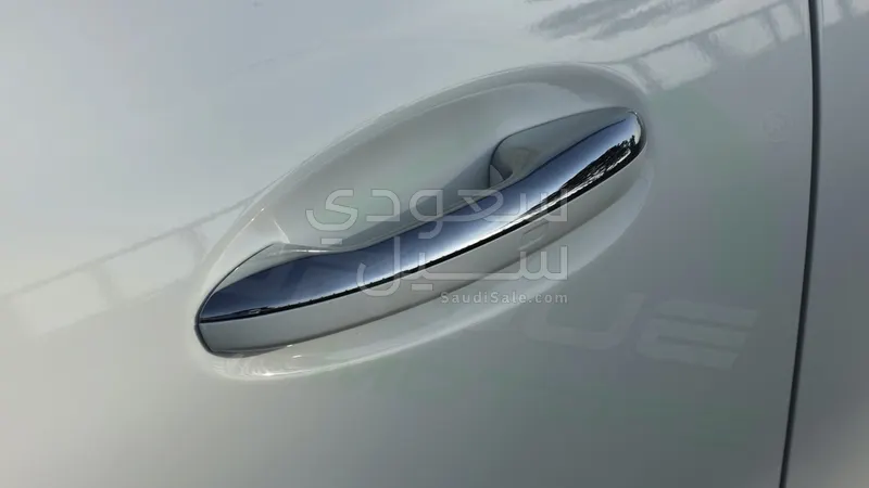 2026 مرسيدس - بنز جي إل سي 200 اي ام جي