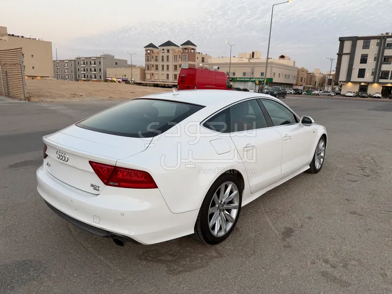 2015 اودي اي 7 50 تي اف اس اي