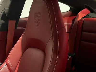 2024 بورش 911 كاريرا 4 اس
