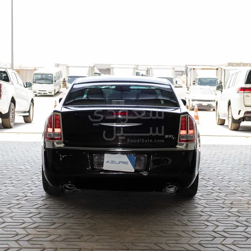 2012 كرايسلر 300 سي