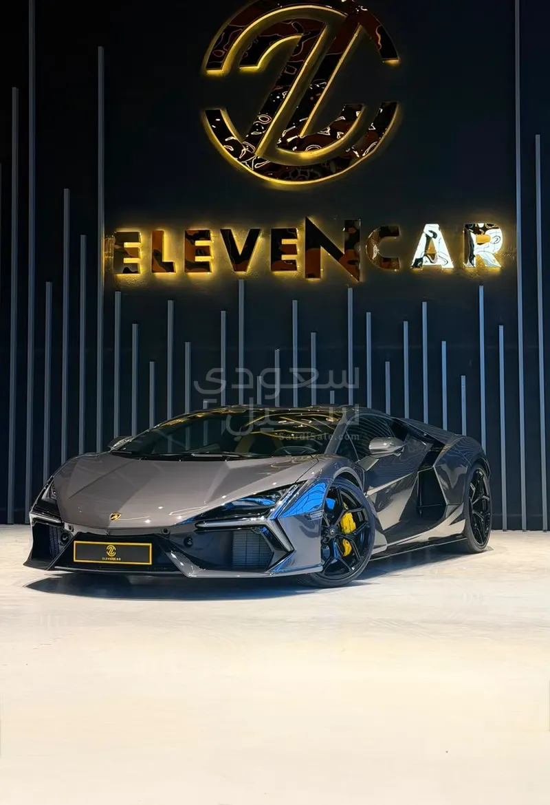 2025 لمبرجيني ريفويلتو
