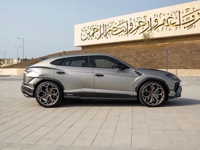 2023 لمبرجيني اوروس بيرفورمانتي