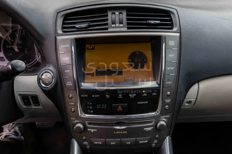 2010 لكزس آي إس 250