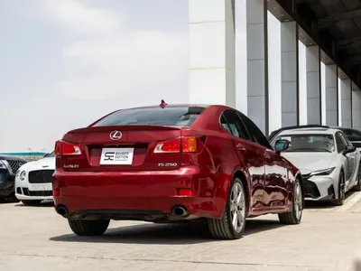 2010 لكزس آي إس 250
