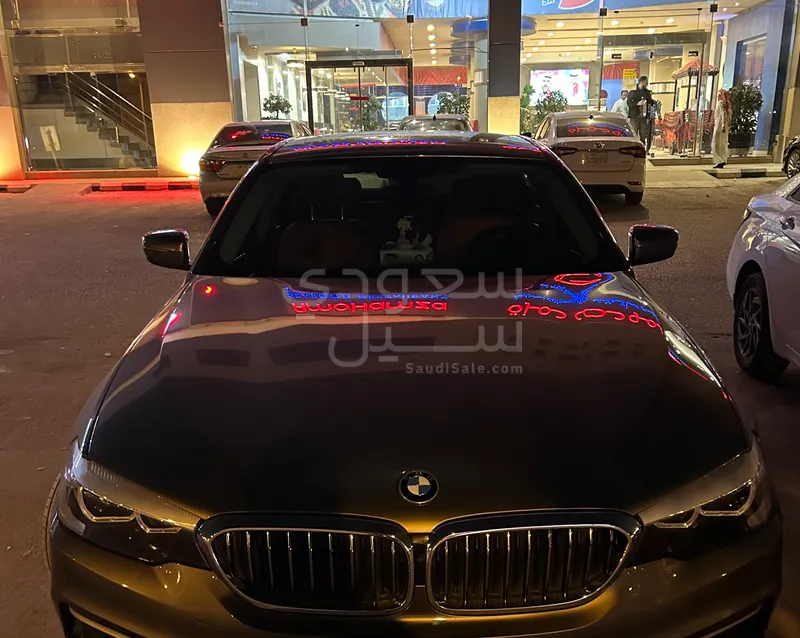2019 بي ام دبليو الفئة الخامسة 520 أي