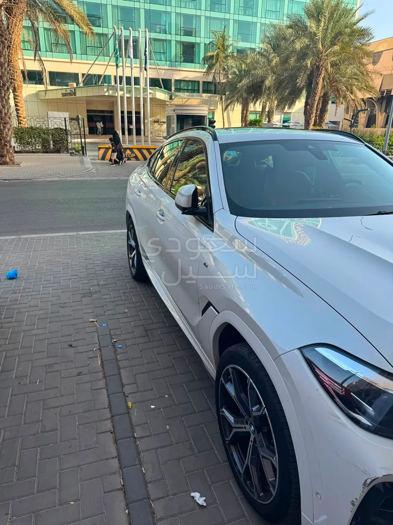 2022 بي ام دبليو الفئة اكس 6 إم 50 أي