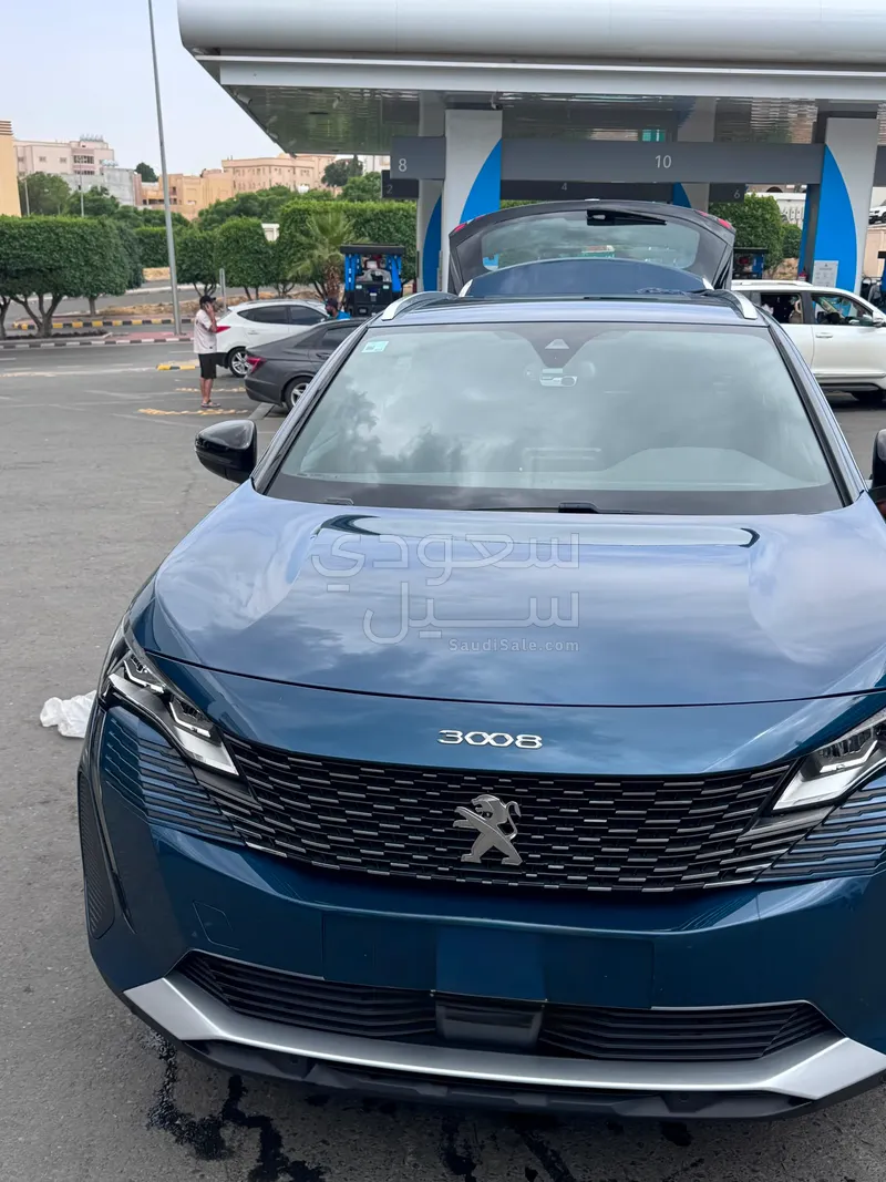 2025 بيجو 3008
