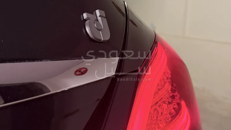 2021 مرسيدس - بنز سي 200 أي إم جي