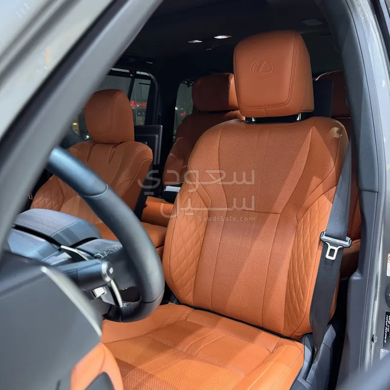2025 لكزس إل إكس 600 BB