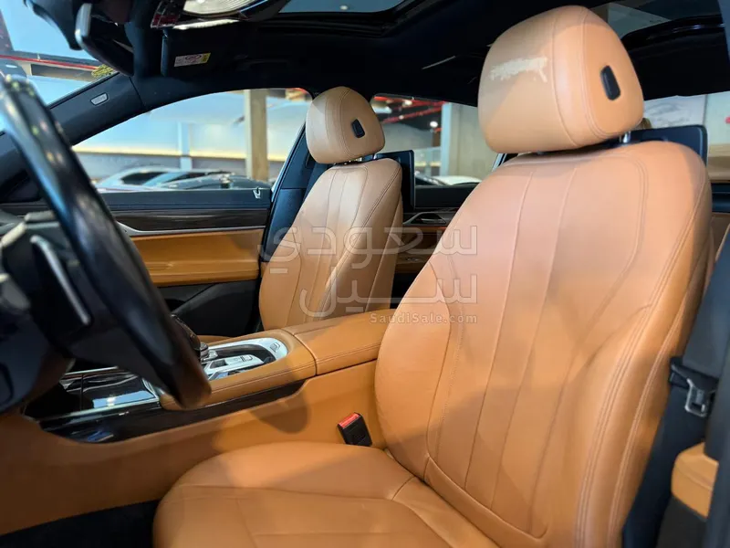 2019 بي ام دبليو الفئة السابعة 740أي
