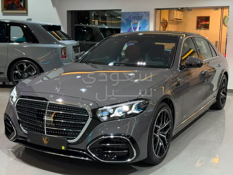 2027 مرسيدس - بنز إس 500