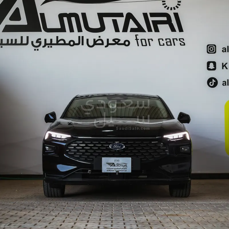 2025 فورد توروس تايتينيوم