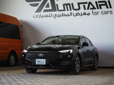 2025 فورد توروس تايتينيوم