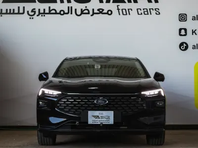 2025 فورد توروس تايتينيوم